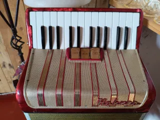 Acordeón Hohner Concerto Antiguo
