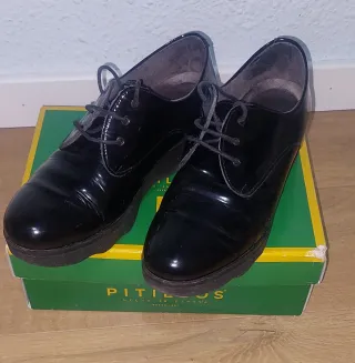 Zapatos charol Pitillos cordones talla 40