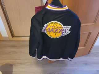 Chaqueta NBA Lakers Primark
