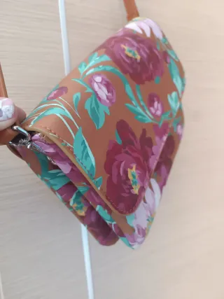 Borsa tracolla Carpisa floreale elegante