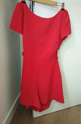 Mono rojo manga corta