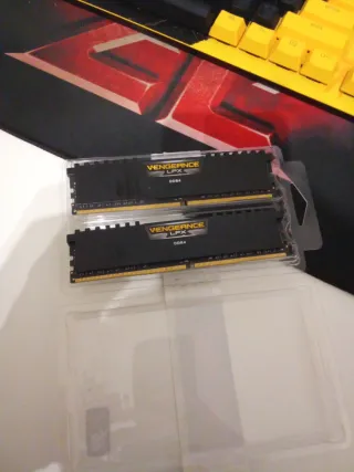 Memoria RAM Corsair Vengeance LPX DDR4 16GB