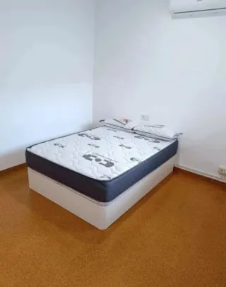 Canapés y colchones nuevos