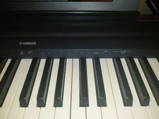 Yamaha P-45 Piano Digitale