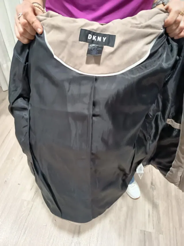 Abrigo DKNY Beige Talla M