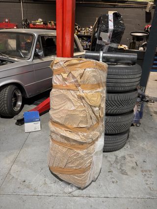 Estantería metálica roja furgoneta furgo