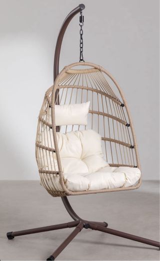 Colgante con base y cojín beige a estrenar