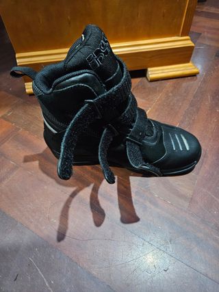 Botas de moto IXS negras