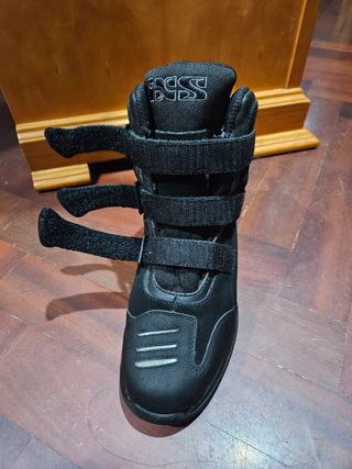 Botas de moto IXS negras