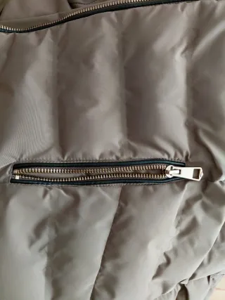 Chaquetón acolchado verde XL con cuello negro