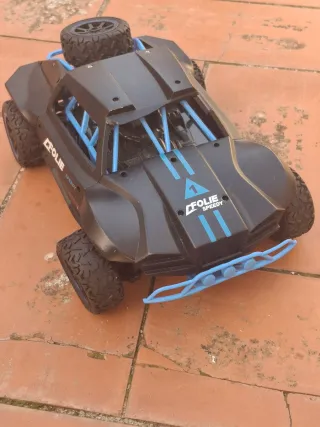 Camión hormigonera de juguete naranja