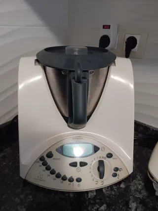 Thermomix con accesorios