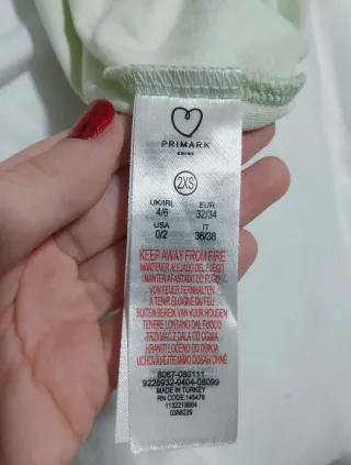 Camiseta verde menta merci Primark Talla 2XS