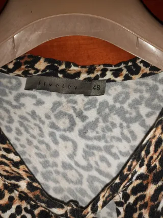 Camicia over stampa animalier