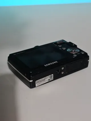 Samsung L100 Fotocamera Digitale Nera