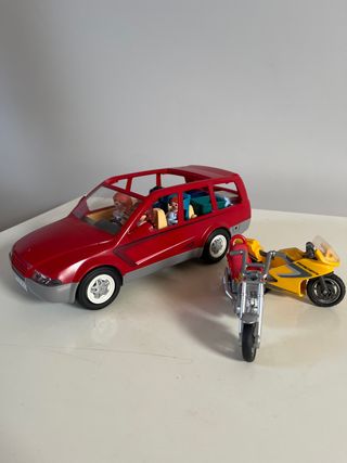 Coche y 2 motos Playmobil