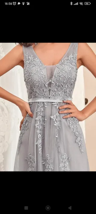 Vestido de fiesta plateado.Rebajadooo
