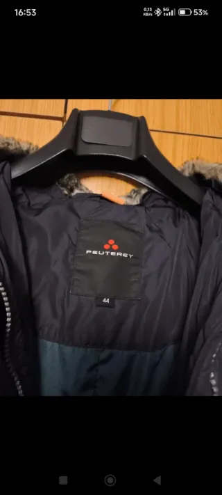 Abrigo Peuterey negro plumífero