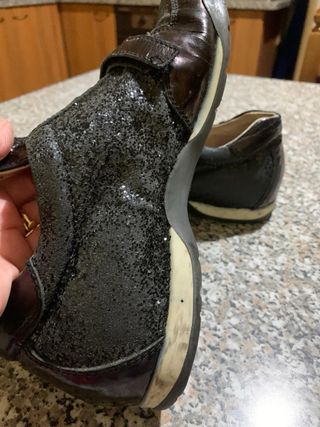 Sneakers basse in pelle e glitterate per donna