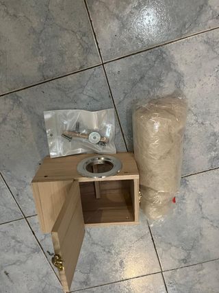 Jaula para pájaros con accesorios