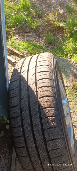 Llantas Ford 15 + Neumáticos 195/60 R15