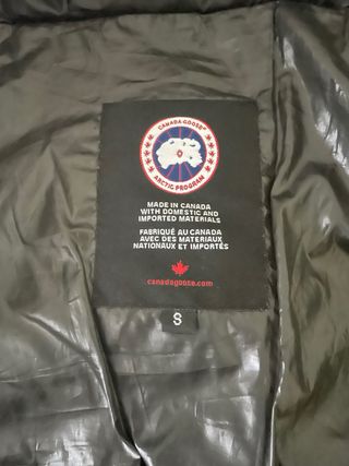 Chaqueta Canada Goose Negra Plumas