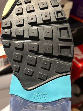 Nike Air Max 180 Negras Talla 43
