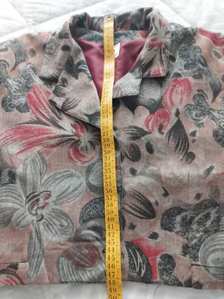 Conjunto falda pantalón y torera estampado floral