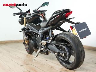 TRIUMPH STREET TRIPLE 675