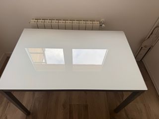 Mesa para la cocina en buen estado de 1,10x70cm