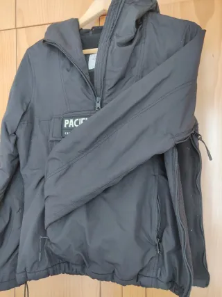 Abrigo Pacific Republic Negro