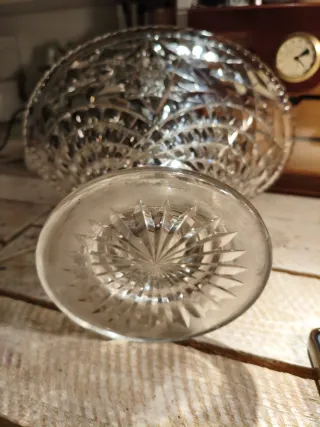 Antiguo jarrón de cristal tallado