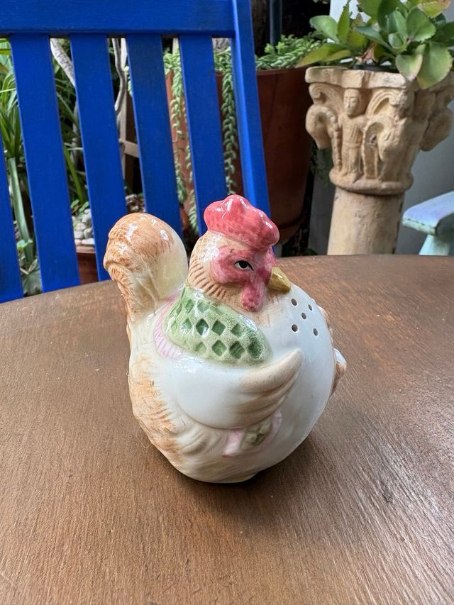 GALLINA SALERO PIMENTERO