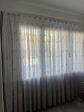 Cortinas gris y Blancas 2.60x2.20