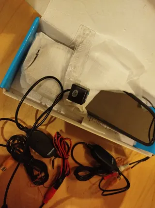 Monitor retrovisor y cámara trasera