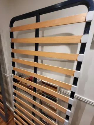 Somier con patas y colchón 90x190