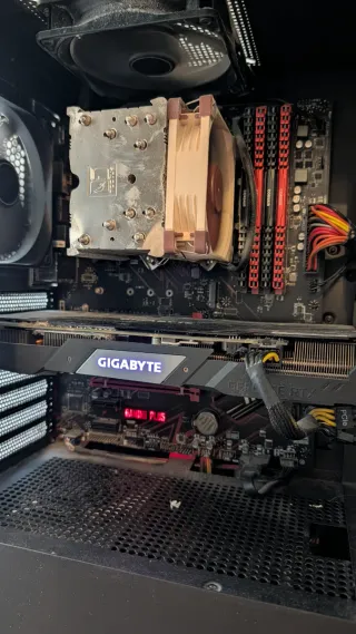 PC Gaming Gigabyte RTX 2060 Super AMD Ryzen 5 3600