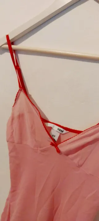 Picardías rosa con detalles rojos