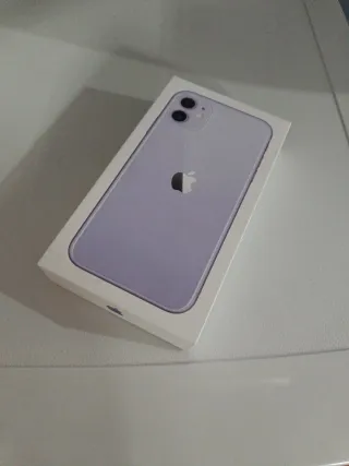 iPhone 11 morado.