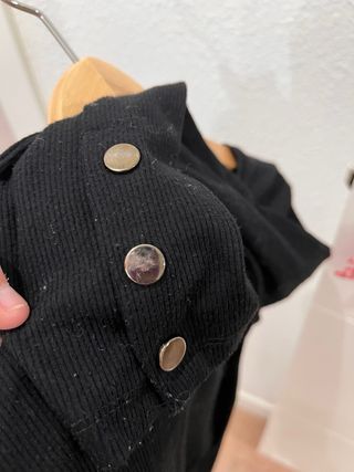 Top negro manga larga básico