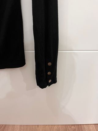 Top negro manga larga básico