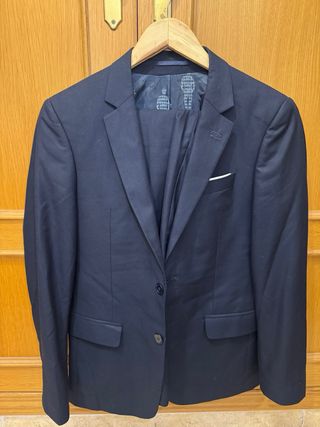 Traje de smoking Umberto negro y rosa