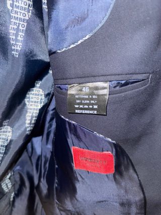 Traje de smoking Umberto negro y rosa