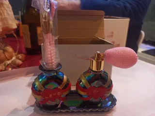 Conjunto de maquillaje y colonia Love