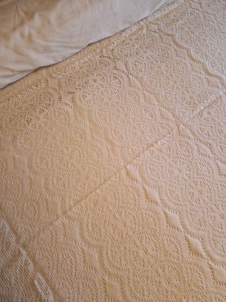 Colcha ganchillo colchón 150 cm