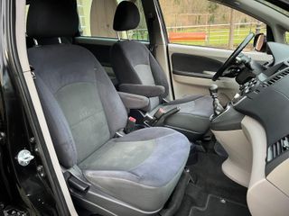 Mitsubishi Grandis 2.0 DID Intense