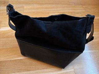 Bolso Hobo Negro Piel y Ante
