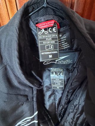 Chaqueta Moto Alpinestars Negra y Rosa