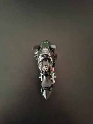 Figura Kawasaki Ninja H2R Negra