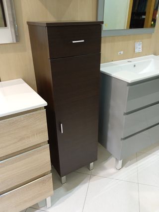 C005B - Columna de baño 36x33,5x120 cm